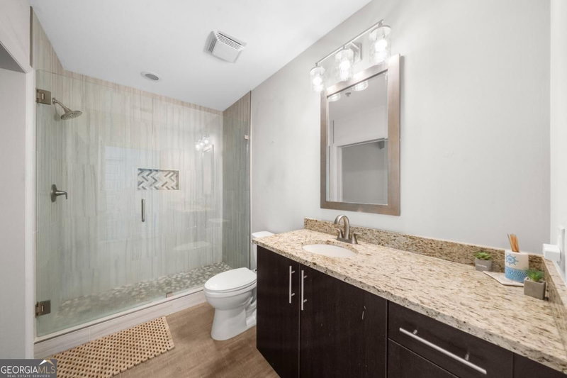 Photo 11 of 1080 PEACHTREE Street NE #1408