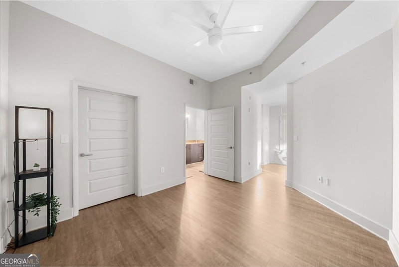Photo 9 of 1080 PEACHTREE Street NE #1408