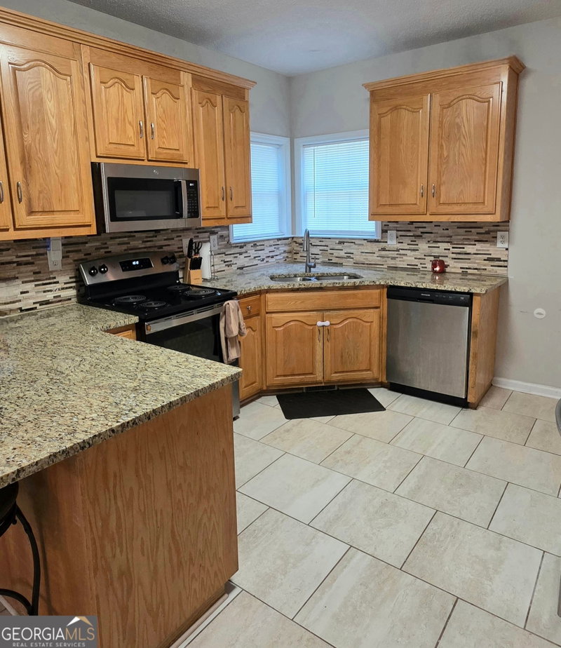 Photo 8 of 3117 Fairmond Court
