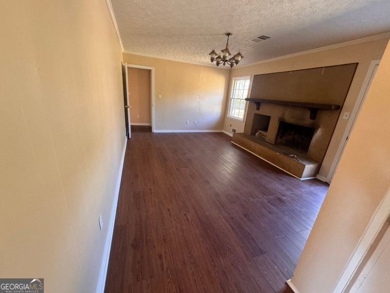 Photo 9 of 5175 Forest Drive SE