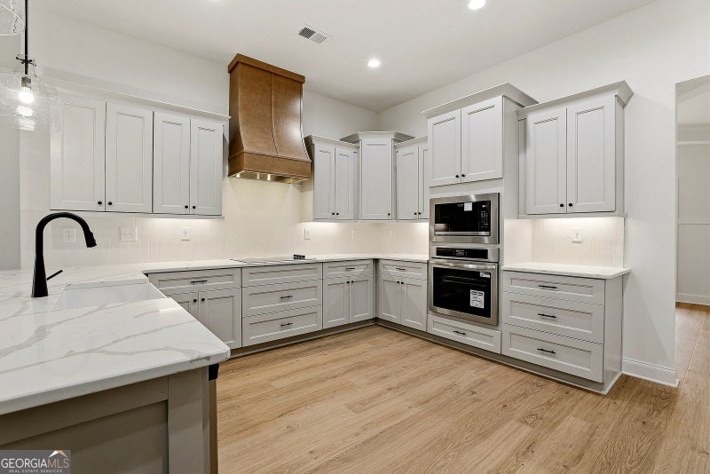 Photo 18 of 204 Tattersall Way #5-98