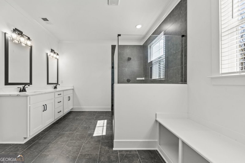 Photo 20 of 1010 Mid-Mashie Way