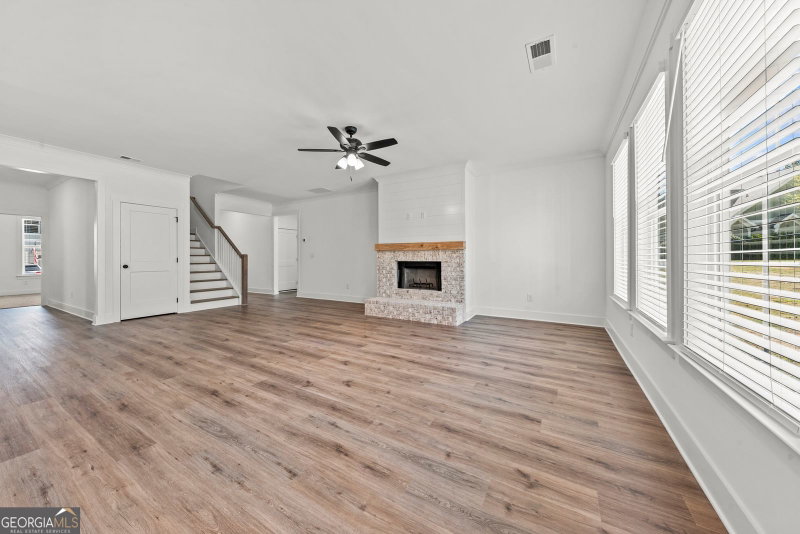 Photo 23 of 1010 Mid-Mashie Way
