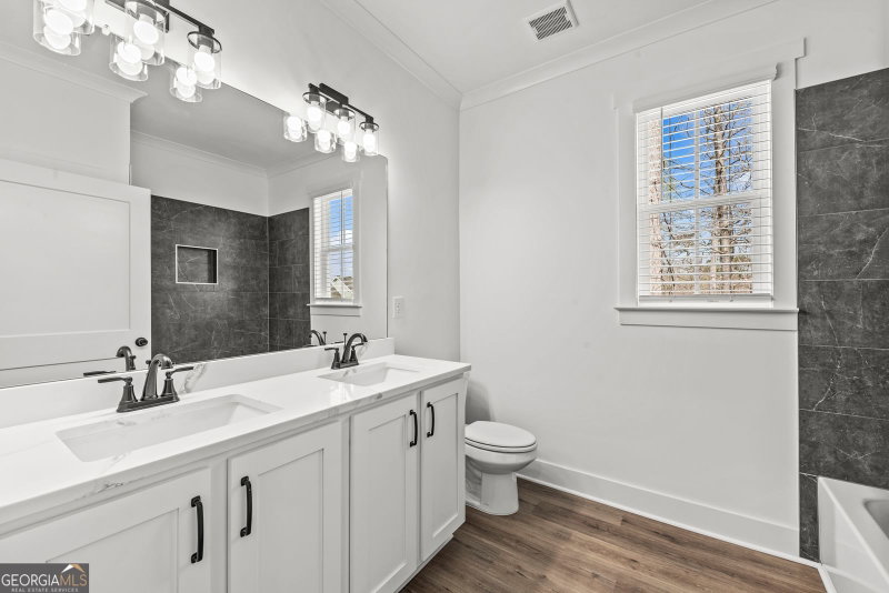 Photo 32 of 1010 Mid-Mashie Way