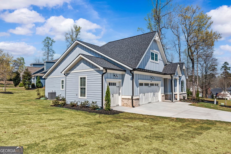 Photo 43 of 1010 Mid-Mashie Way