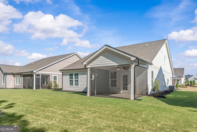 Photo 4 of 1121 Silverton Drive