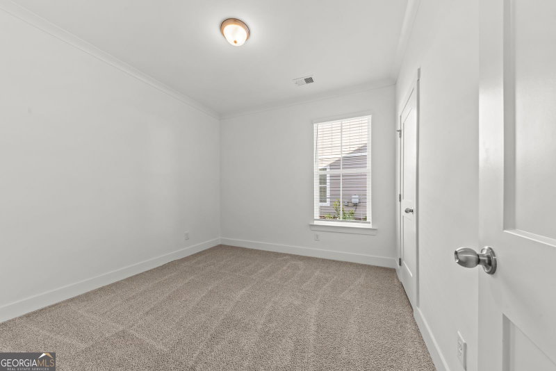 Photo 32 of 1121 Silverton Drive