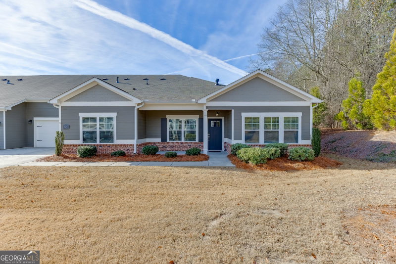 2476 Rathburn Circle