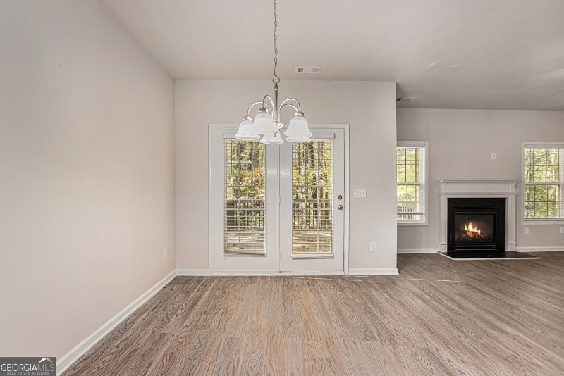 Photo 11 of 4565 Evandale Way