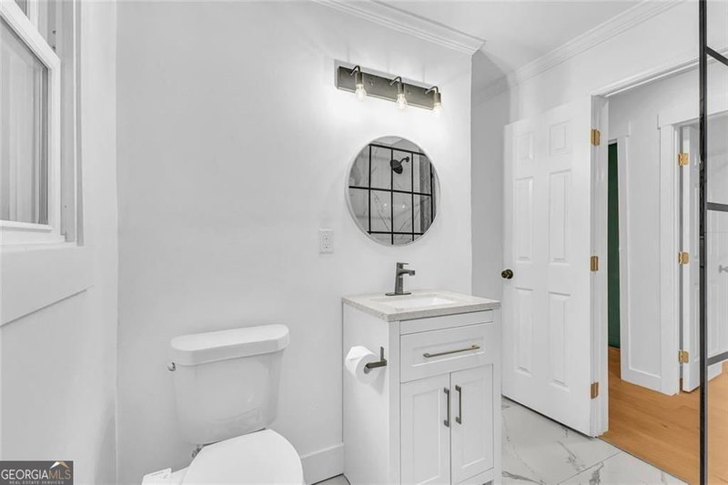 Photo 18 of 1265 Calhoun Avenue