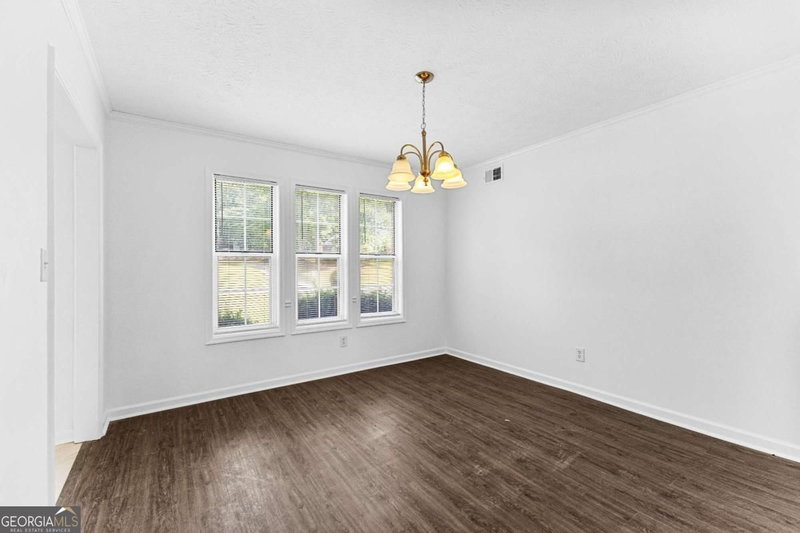 Photo 8 of 103 Sherbrooke Way