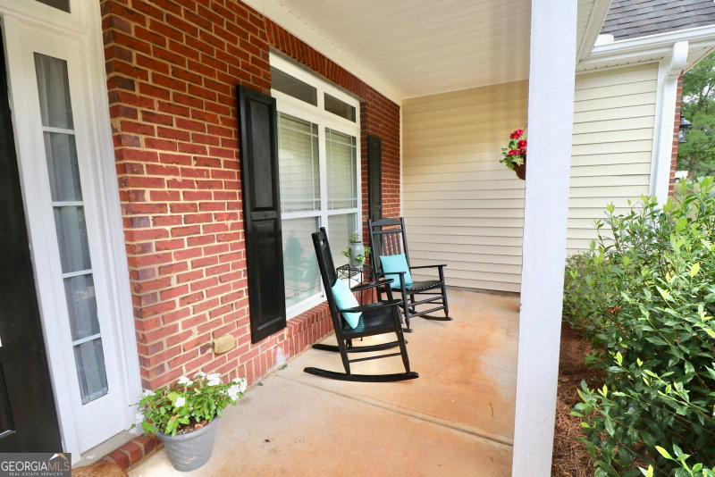 Photo 9 of 190 Roundtree Way