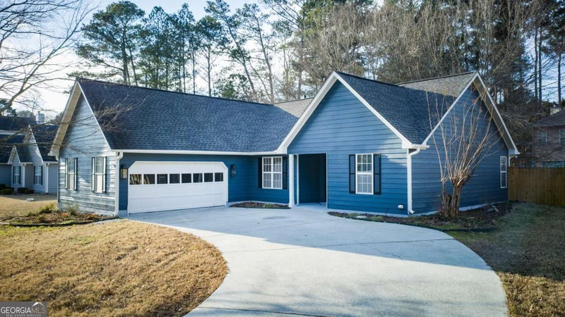 1255 Summit Point Lane