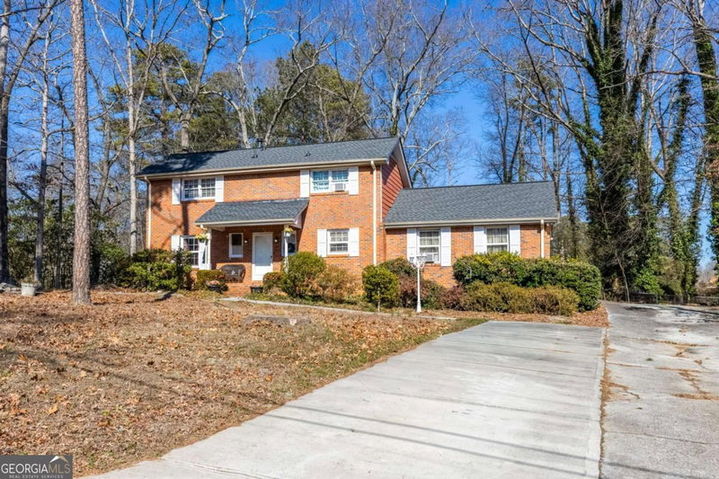 909 Rock Oak Lane