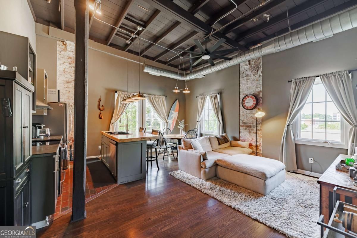269 N Hull Street #212, Athens, GA 30601