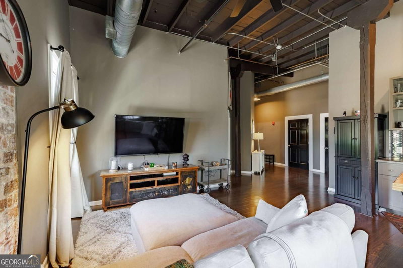Photo 9 of 269 N Hull Street #212