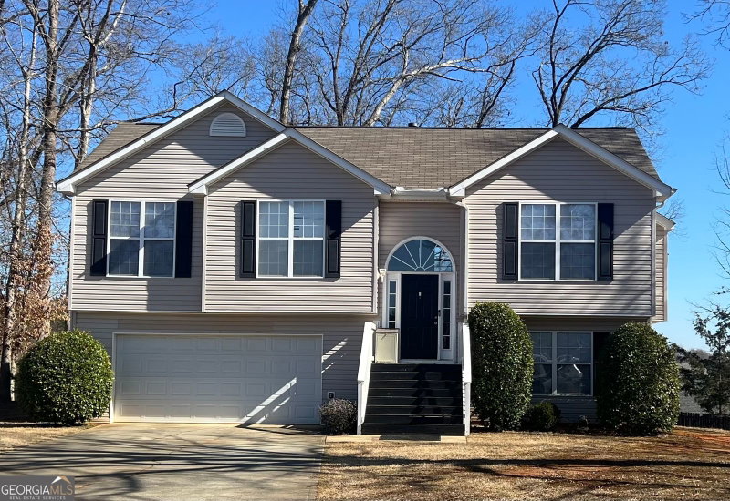 97 Kensington Court