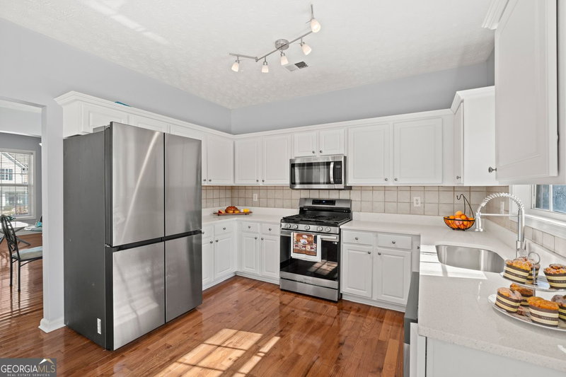 Photo 10 of 744 Winbrook Drive