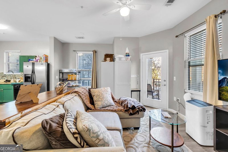 Photo 8 of 870 Mayson Turner Road NW #1246