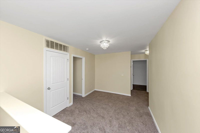 Photo 18 of 2896 S Hills Hls