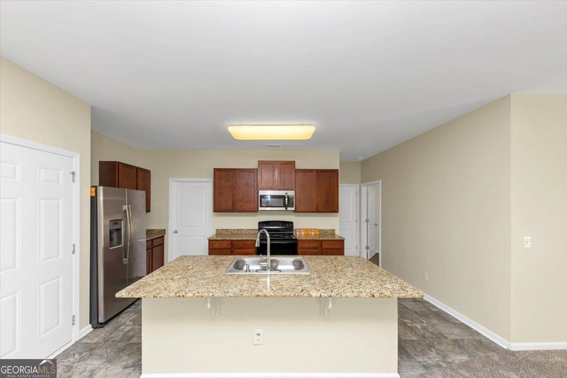 Photo 10 of 2896 S Hills Hls
