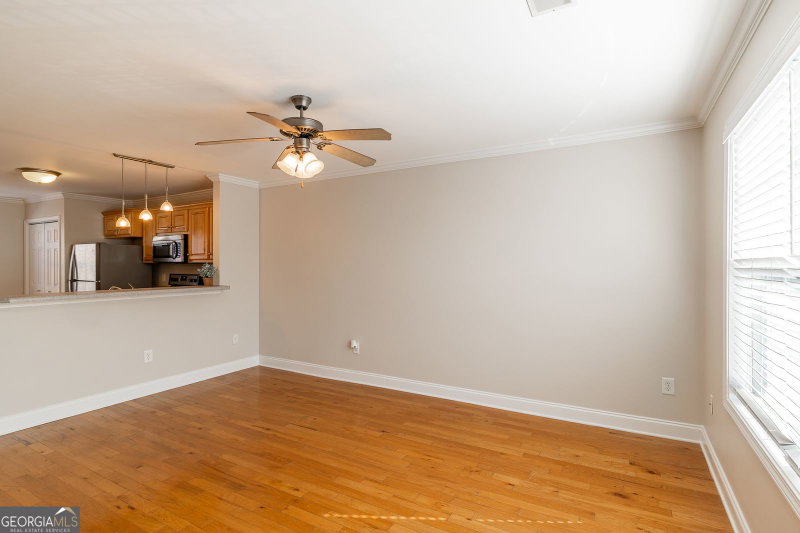 Photo 6 of 105 Whitehead Road #21