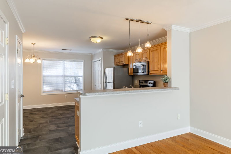 Photo 8 of 105 Whitehead Road #21