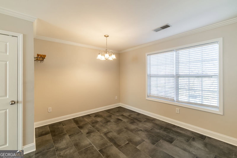 Photo 9 of 105 Whitehead Road #21