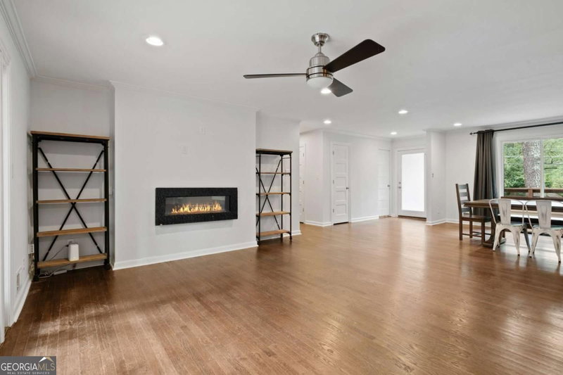 Photo 13 of 3363 Briarcliff Road NE