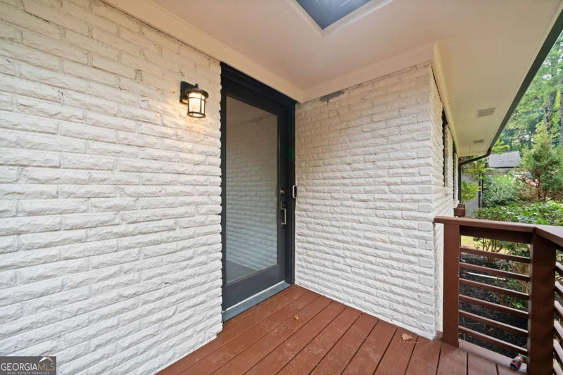 Photo 5 of 3363 Briarcliff Road NE