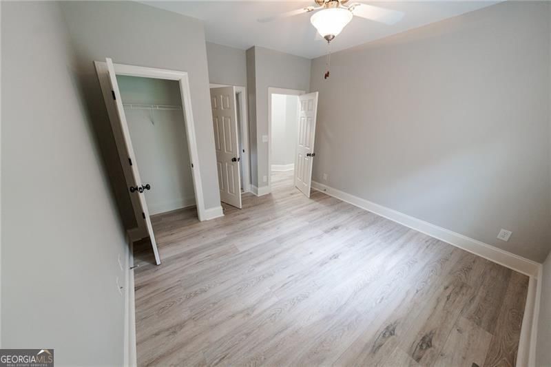 Photo 9 of 3245 Sparling Street
