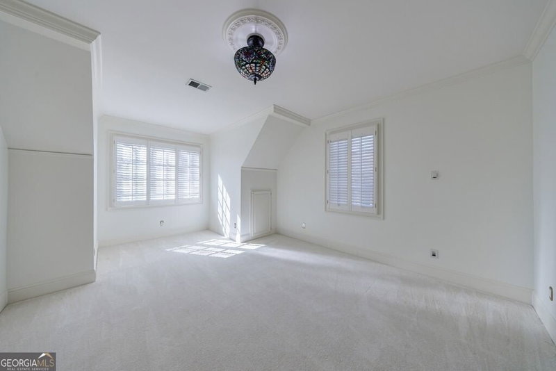 Photo 43 of 4037 Wieuca Road NE
