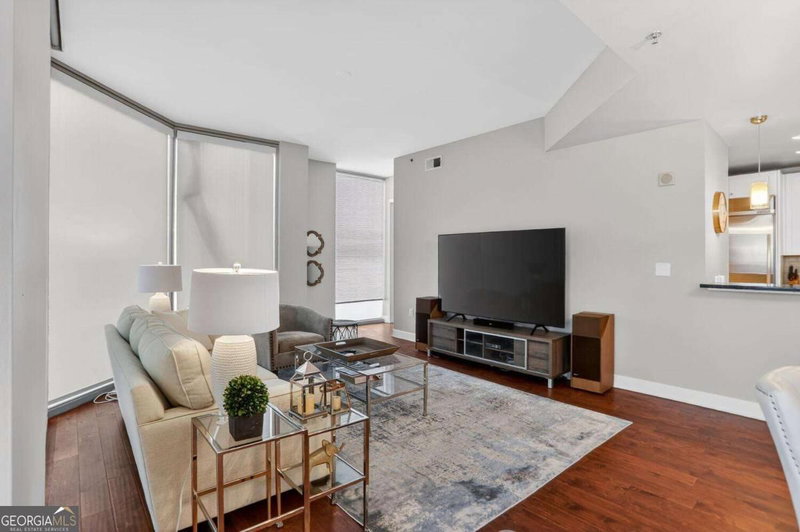 Photo 16 of 2795 Peachtree Road NE #1509