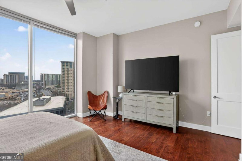 Photo 27 of 2795 Peachtree Road NE #1509
