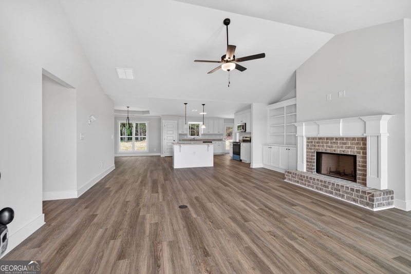 Photo 5 of 154 Airport Road #13