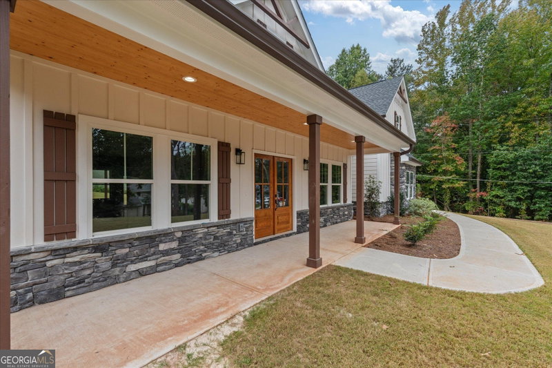 Photo 6 of 10040 Lakeview Parkway