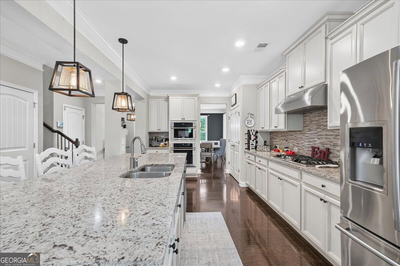 Photo 15 of 2920 Prestwood Drive
