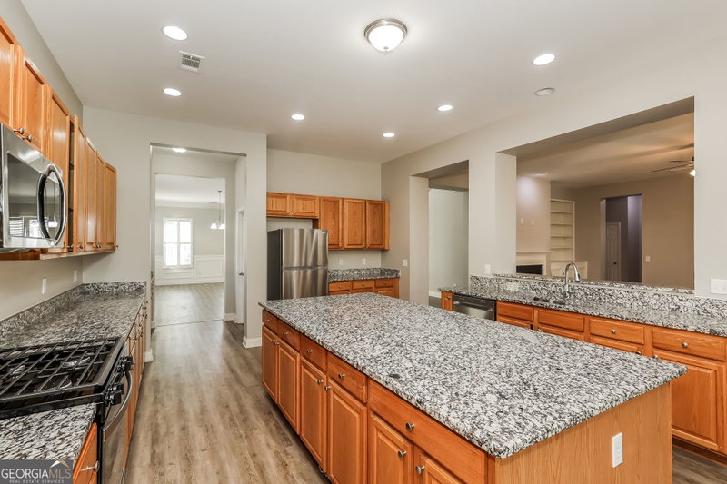 Photo 10 of 7461 Mistydawn Drive