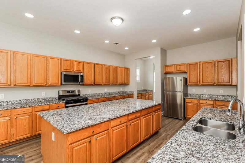 Photo 11 of 7461 Mistydawn Drive
