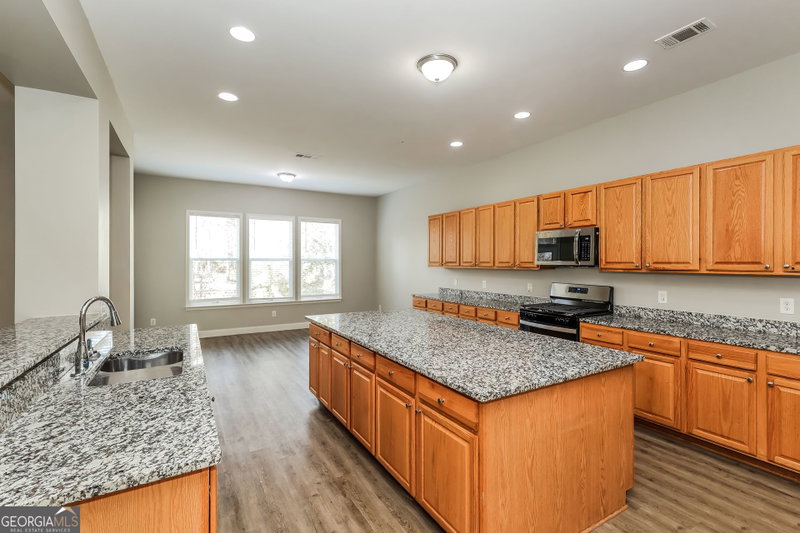 Photo 12 of 7461 Mistydawn Drive