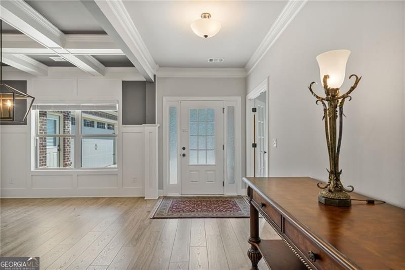 Photo 5 of 902 Edgewater Drive