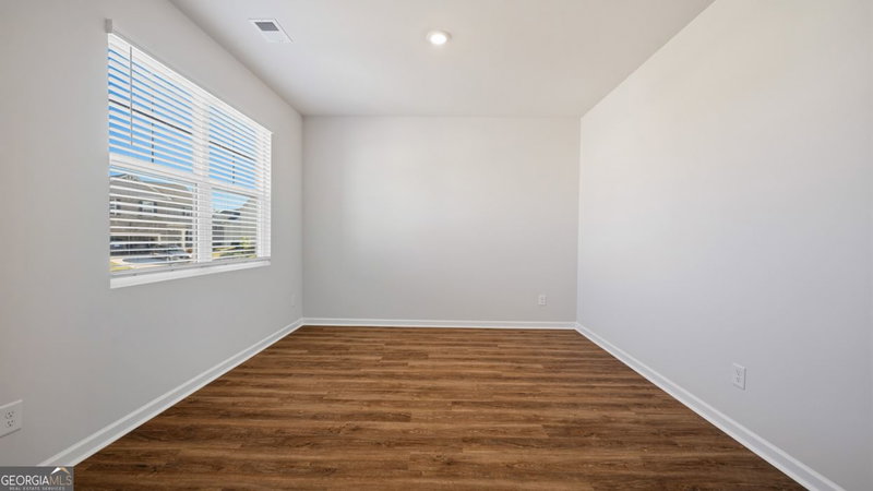 Photo 5 of 406 Teamon Pointe Drive