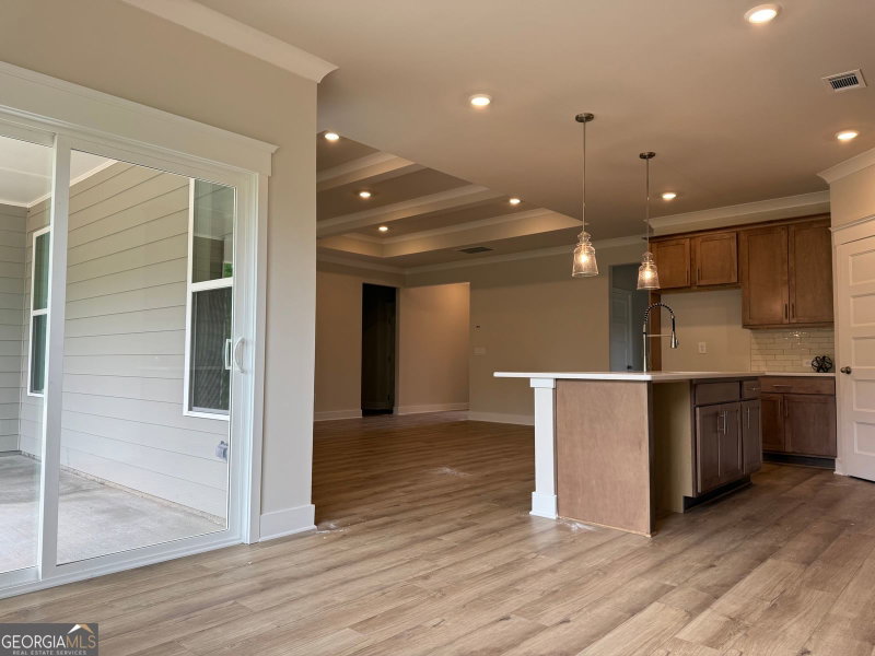 Photo 9 of 5503 Tullis Drive