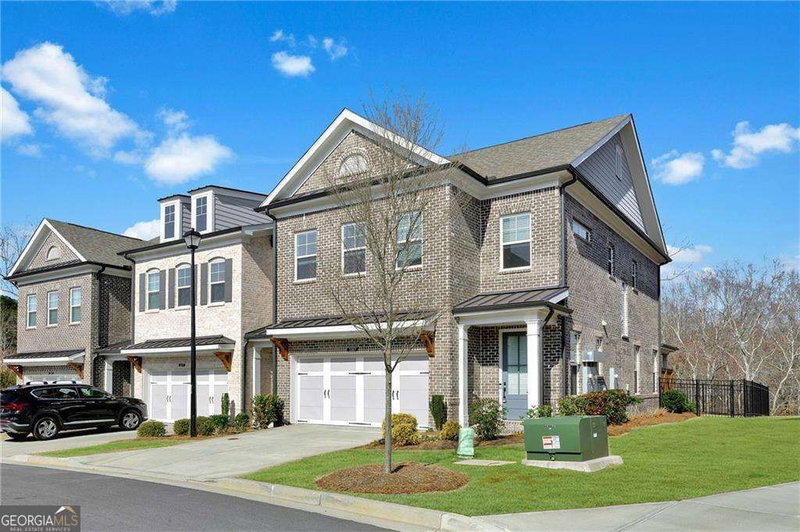 3367 Goodwin Park