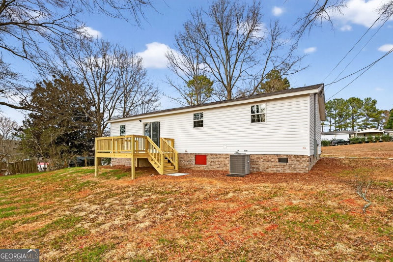 Photo 6 of 720 Woodland Circle