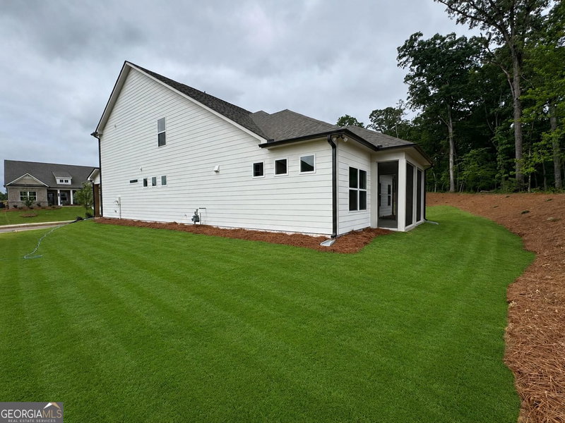 Photo 9 of 102 Rose Lake Court