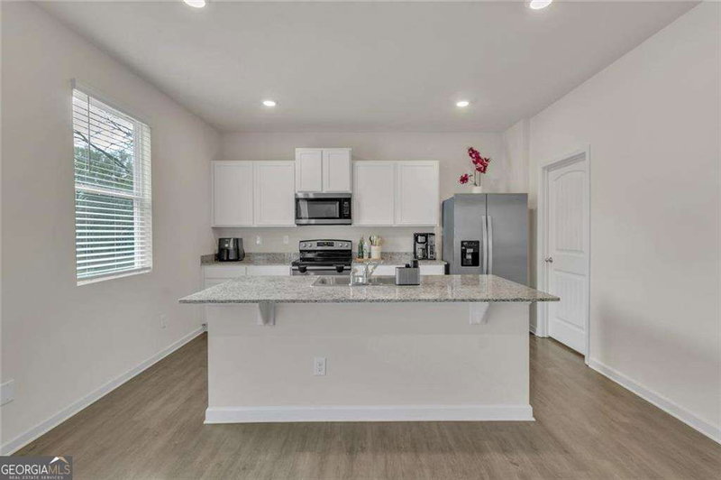 Photo 12 of 23 Embry Boulevard