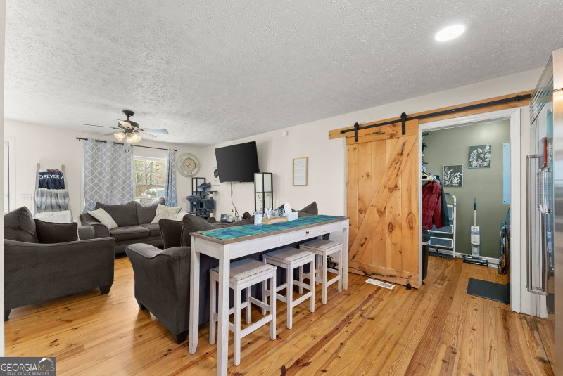 Photo 11 of 431 Clover Leaf Road