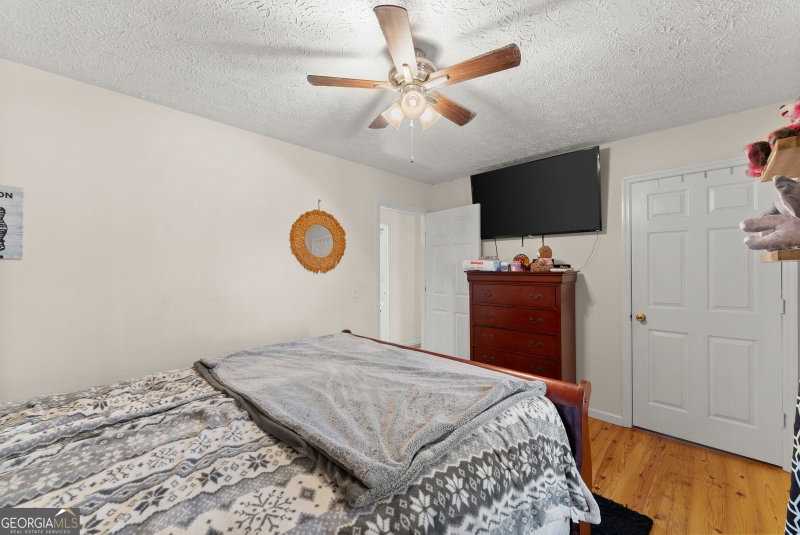 Photo 19 of 431 Clover Leaf Road