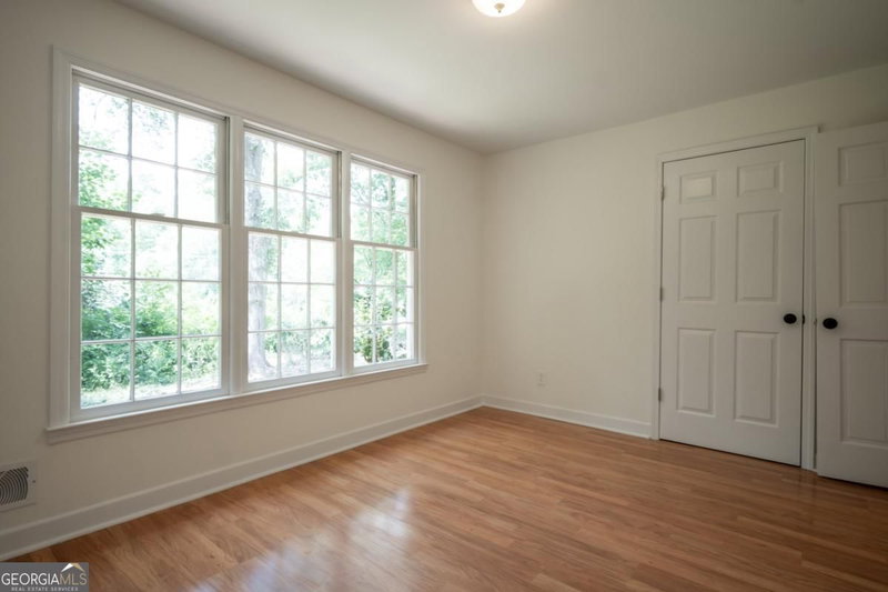 Photo 40 of 215 Lenox Road